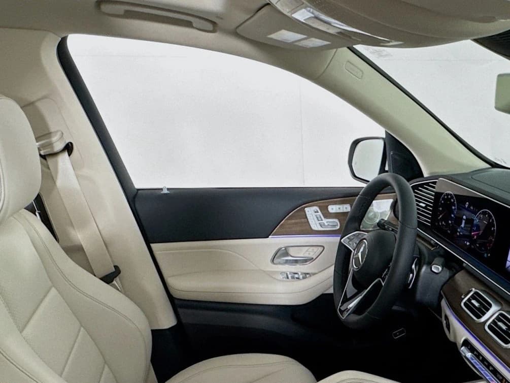 Mercedes-Benz GLS GLS 450 4MATIC SUV 2026 — side view