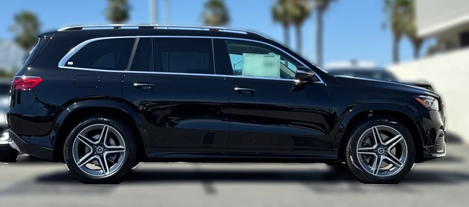 Mercedes-Benz GLS GLS 450 4MATIC SUV 2026 — side view