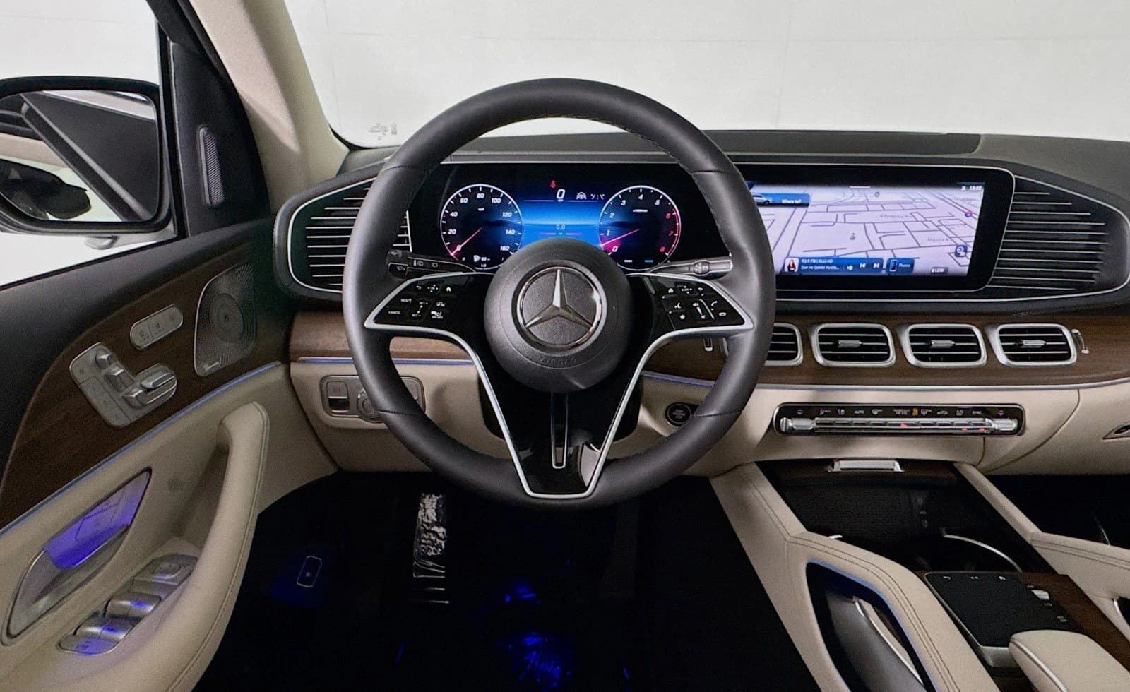 Mercedes-Benz GLS GLS 450 4MATIC SUV 2026 — side view