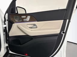 Mercedes-Benz GLS GLS 450 4MATIC SUV 2026 — side view