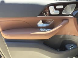 Mercedes-Benz GLS GLS 450 4MATIC SUV 2026 — side view