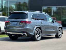 Mercedes-Benz GLS GLS 450 4MATIC SUV 2026 — side view