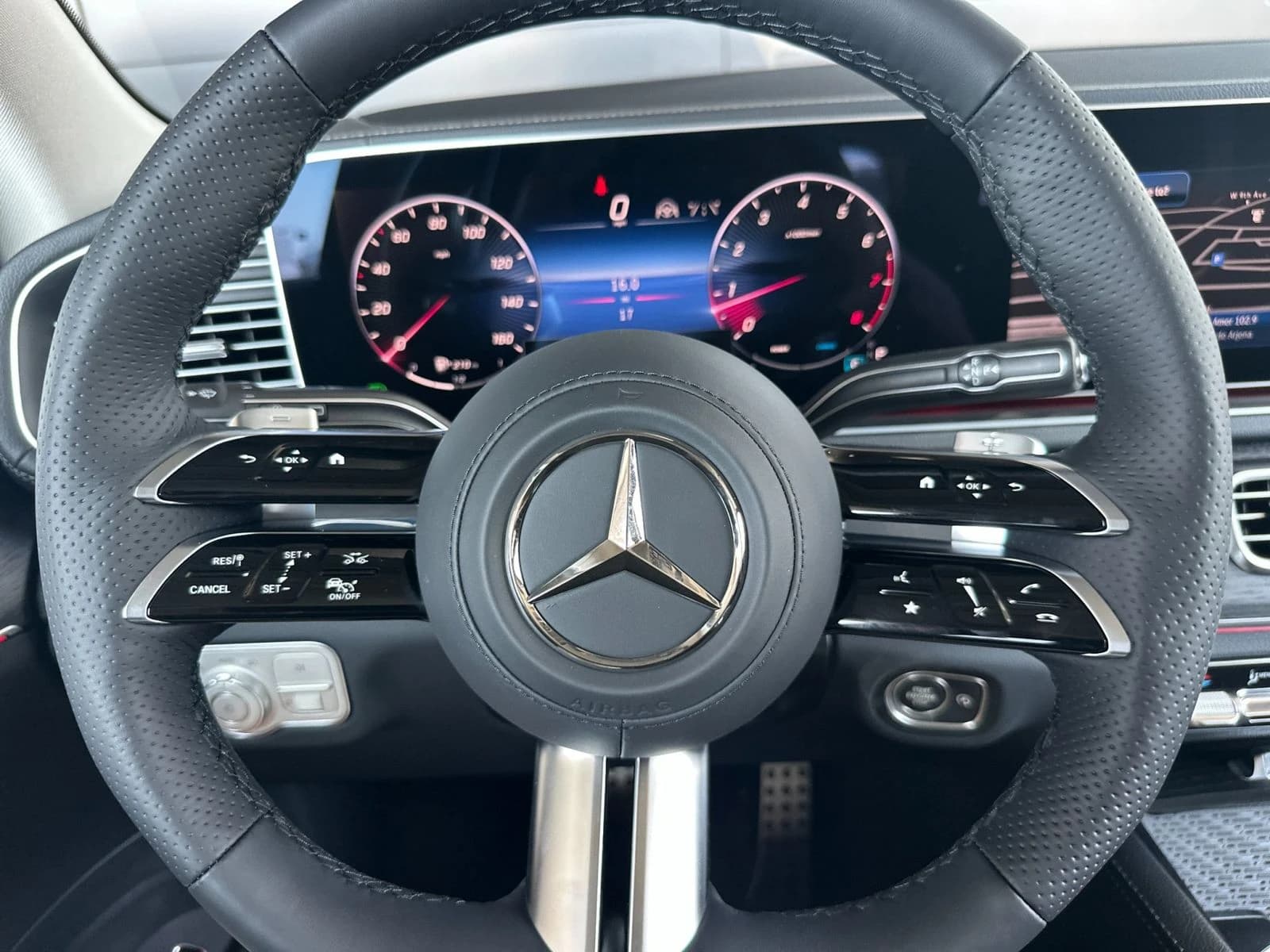 Mercedes-Benz GLS GLS 450 4MATIC SUV 2026 — side view