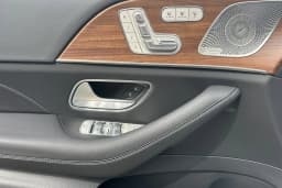 Mercedes-Benz GLS GLS 450 4MATIC SUV 2026 — side view