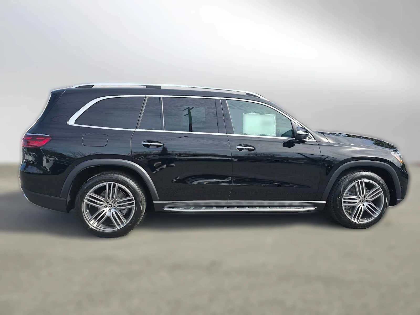 Mercedes-Benz GLS GLS 450 4MATIC SUV 2026 — side view