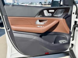 Mercedes-Benz GLS GLS 450 4MATIC SUV 2026 — side view
