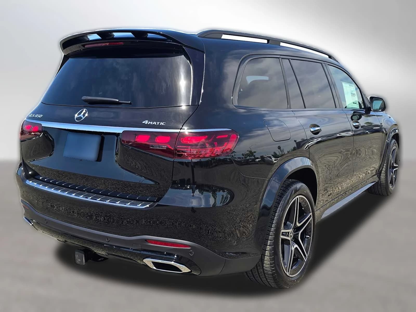 Mercedes-Benz GLS GLS 450 4MATIC SUV 2026 — side view