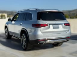 Mercedes-Benz GLS GLS 450 4MATIC SUV 2026 — side view