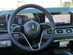 Mercedes-Benz GLS GLS 450 4MATIC SUV 2026 — side view