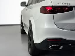 Mercedes-Benz GLS GLS 450 4MATIC SUV 2026 — side view