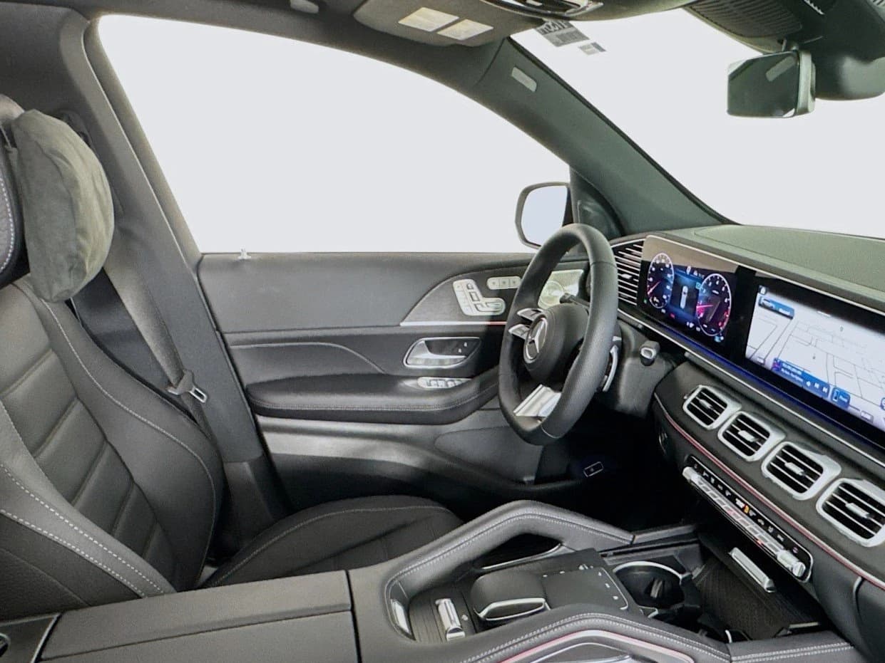Mercedes-Benz GLS GLS 450 4MATIC SUV 2026 — side view