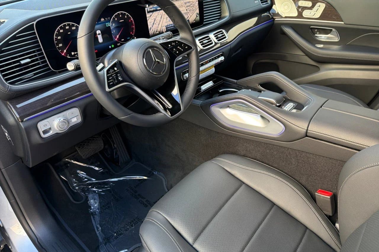Mercedes-Benz GLS GLS 450 4MATIC SUV 2026 — side view