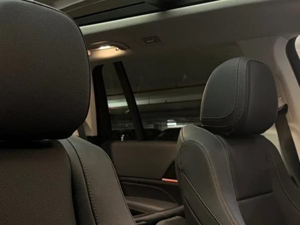 Mercedes-Benz GLS GLS 450 4MATIC SUV 2026 — side view