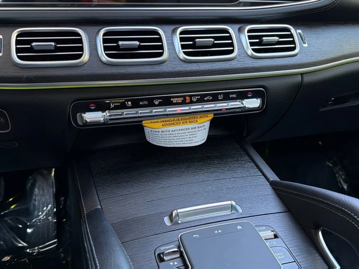 Mercedes-Benz GLS GLS 450 4MATIC SUV 2026 — side view