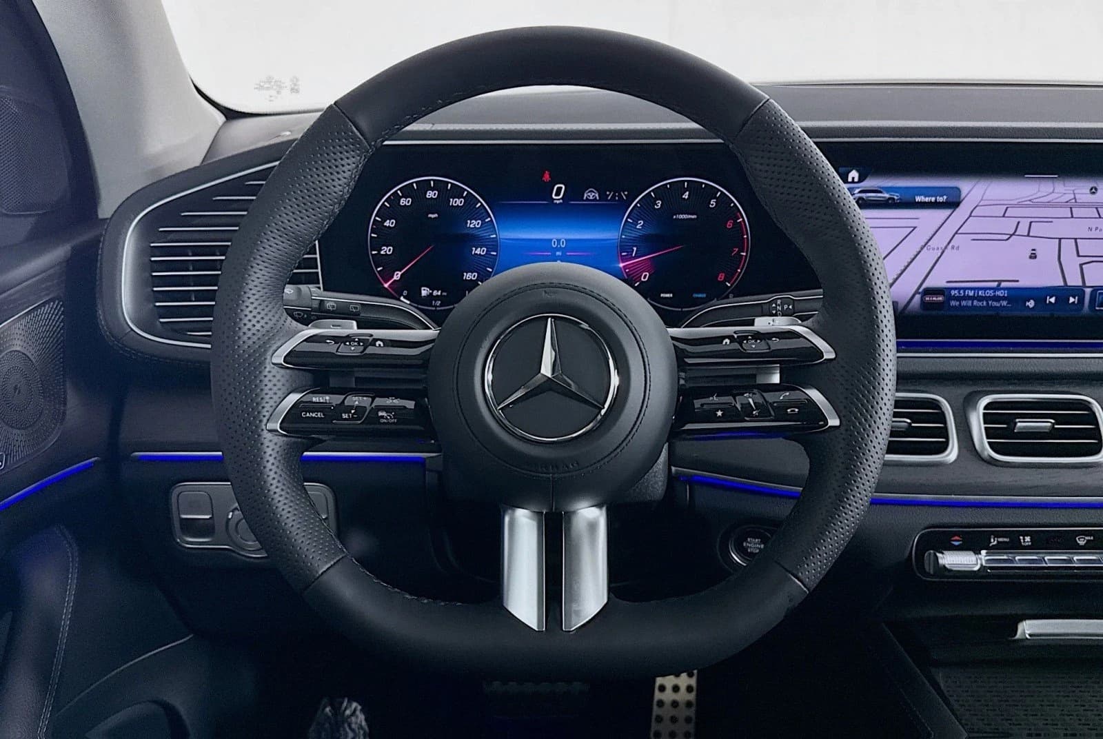 Mercedes-Benz GLS GLS 450 4MATIC SUV 2026 — side view