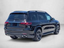 Mercedes-Benz GLS GLS 450 4MATIC SUV 2026 — side view