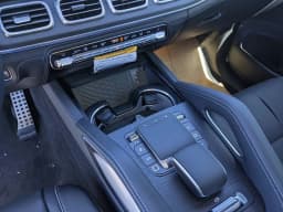 Mercedes-Benz GLS GLS 450 4MATIC SUV 2026 — side view