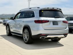 Mercedes-Benz GLS GLS 450 4MATIC SUV 2026 — side view