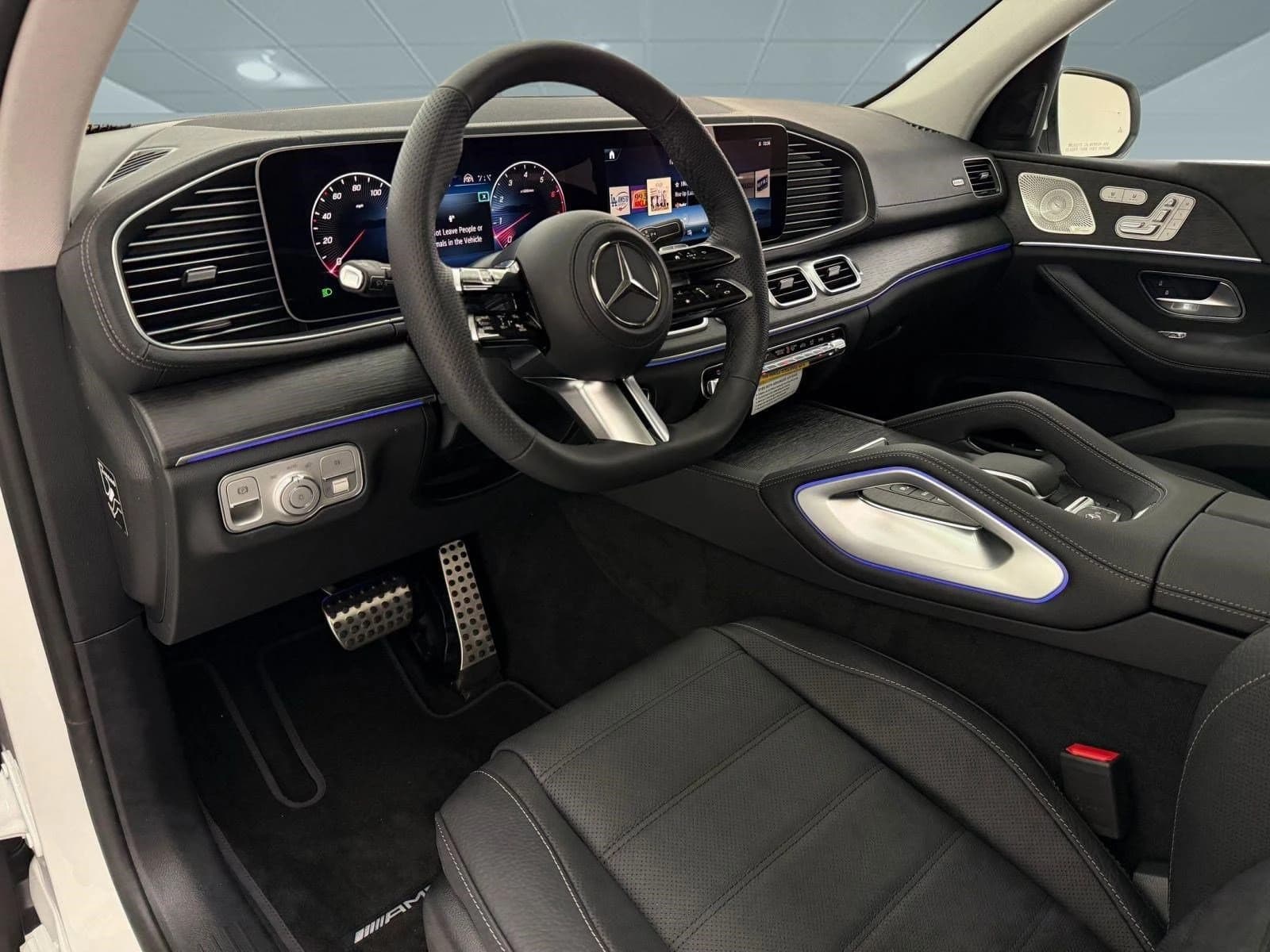 Mercedes-Benz GLS GLS 450 4MATIC SUV 2026 — side view
