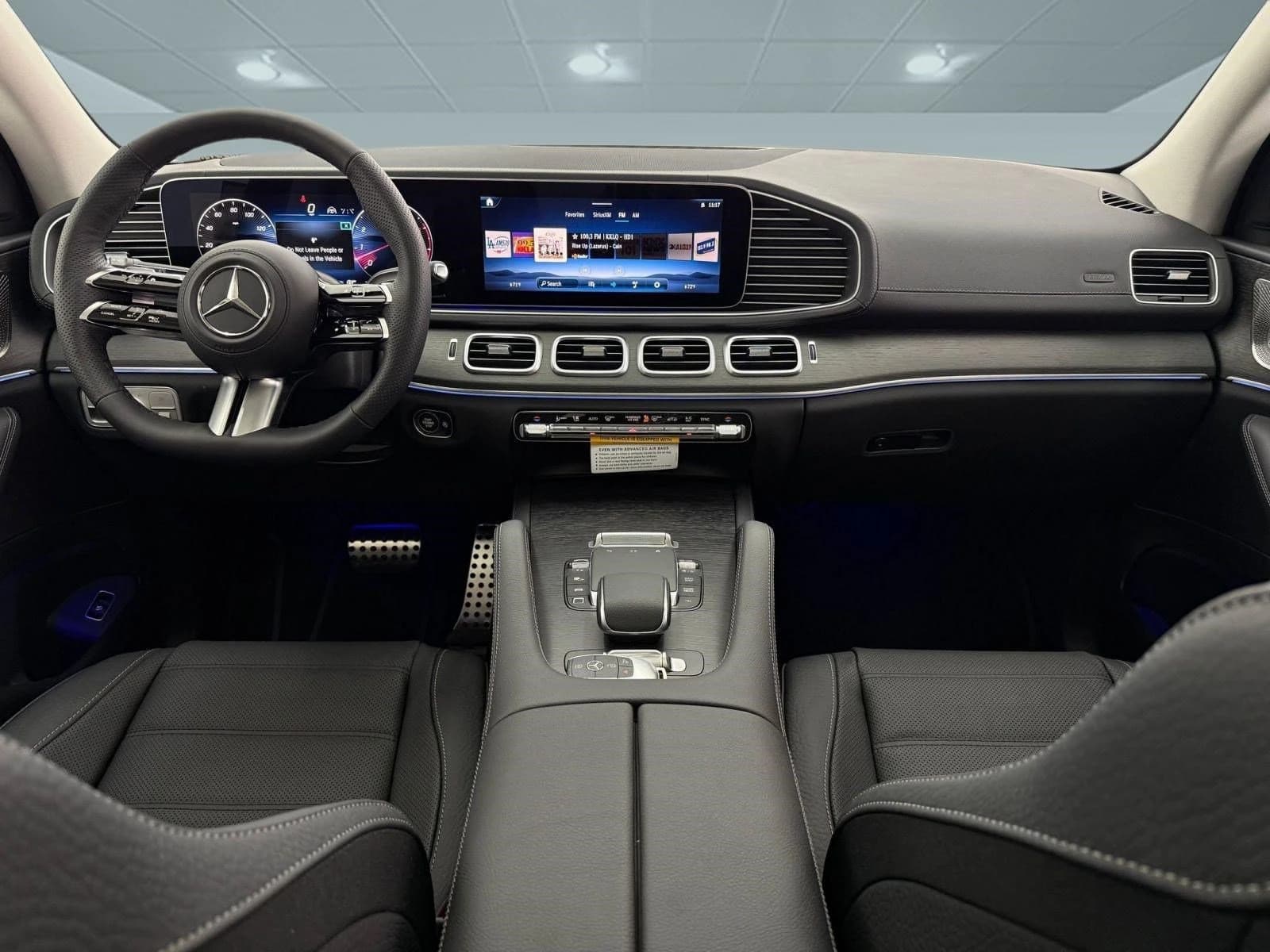Mercedes-Benz GLS GLS 450 4MATIC SUV 2026 — side view