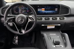 Mercedes-Benz GLS GLS 450 4MATIC SUV 2026 — side view