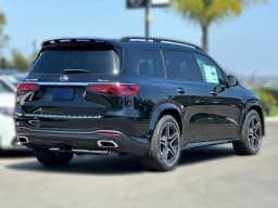 Mercedes-Benz GLS GLS 450 4MATIC SUV 2026 — side view
