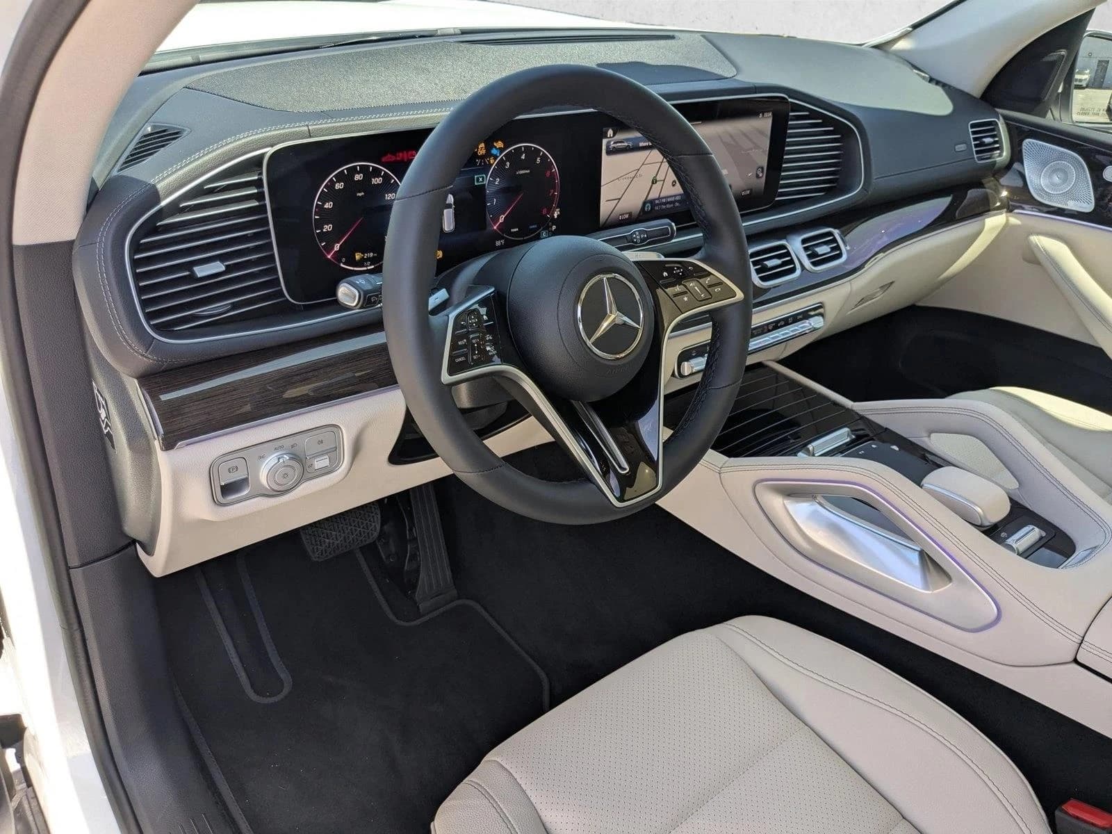 Mercedes-Benz GLS GLS 450 4MATIC SUV 2026 — side view