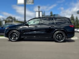 Mercedes-Benz GLS GLS 450 4MATIC SUV 2026 — side view
