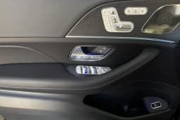 Mercedes-Benz GLS GLS 450 4MATIC SUV 2026 — side view