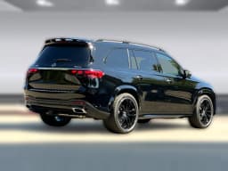 Mercedes-Benz GLS GLS 450 4MATIC SUV 2026 — side view