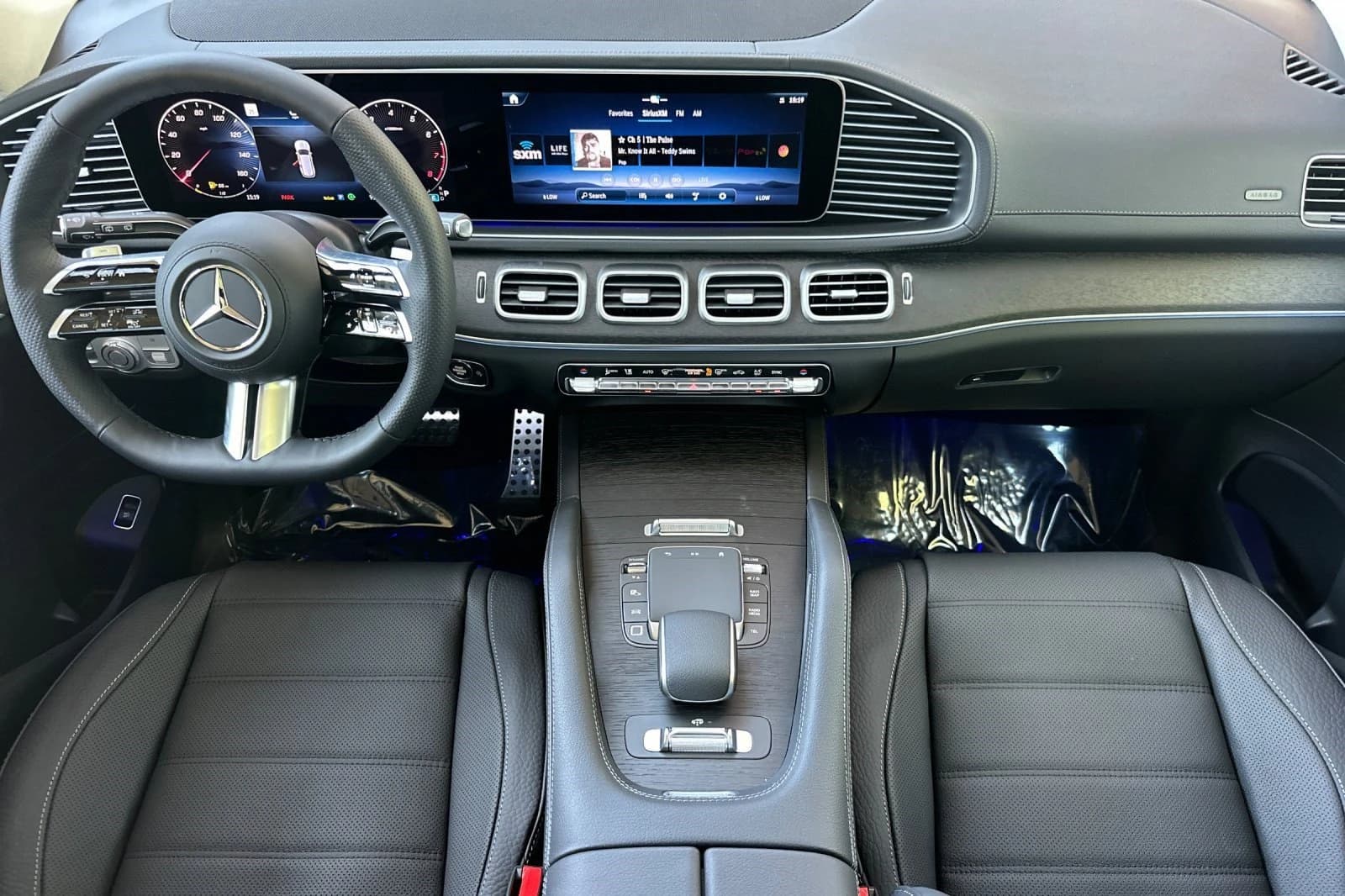 Mercedes-Benz GLS GLS 450 4MATIC SUV 2026 — side view