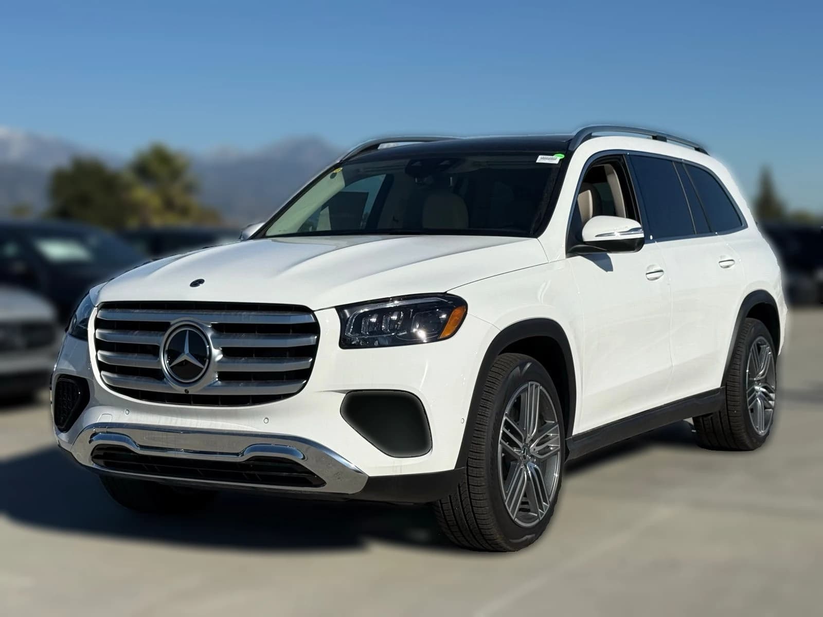 Mercedes-Benz GLS GLS 450 4MATIC SUV 2026 — side view