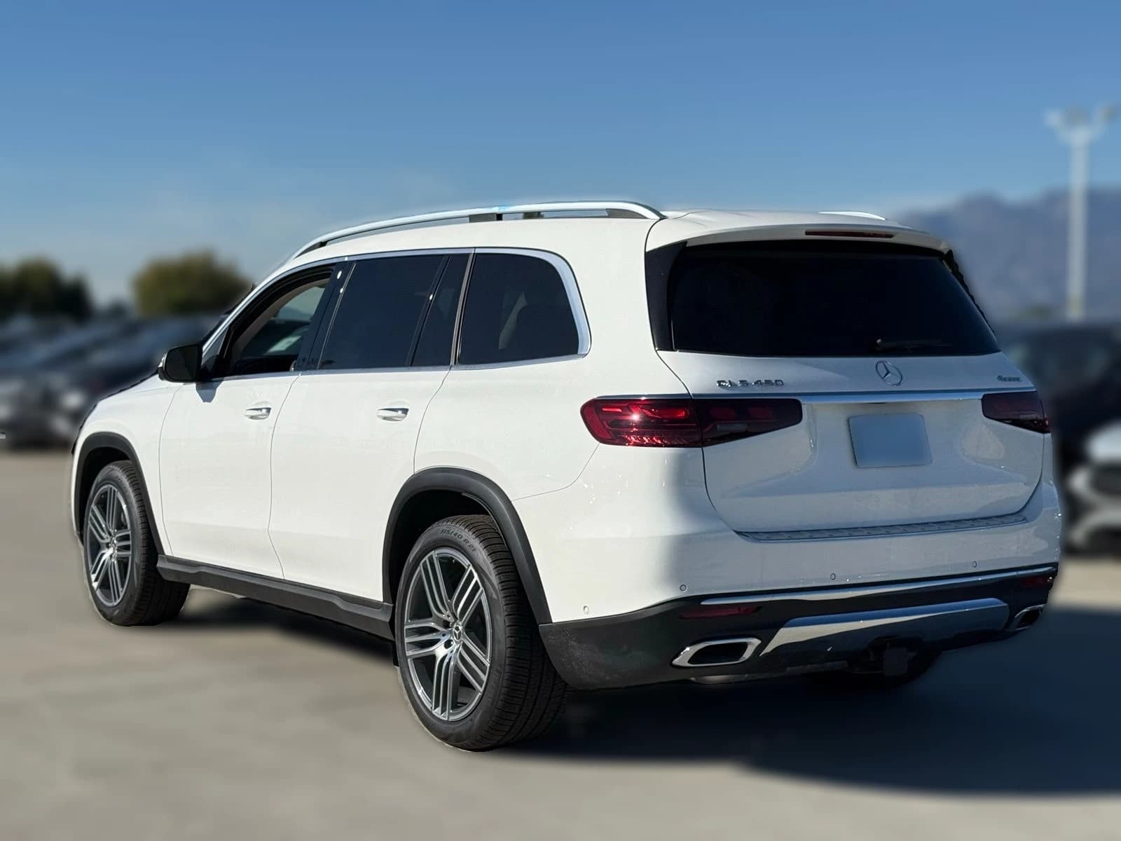 Mercedes-Benz GLS GLS 450 4MATIC SUV 2026 — side view