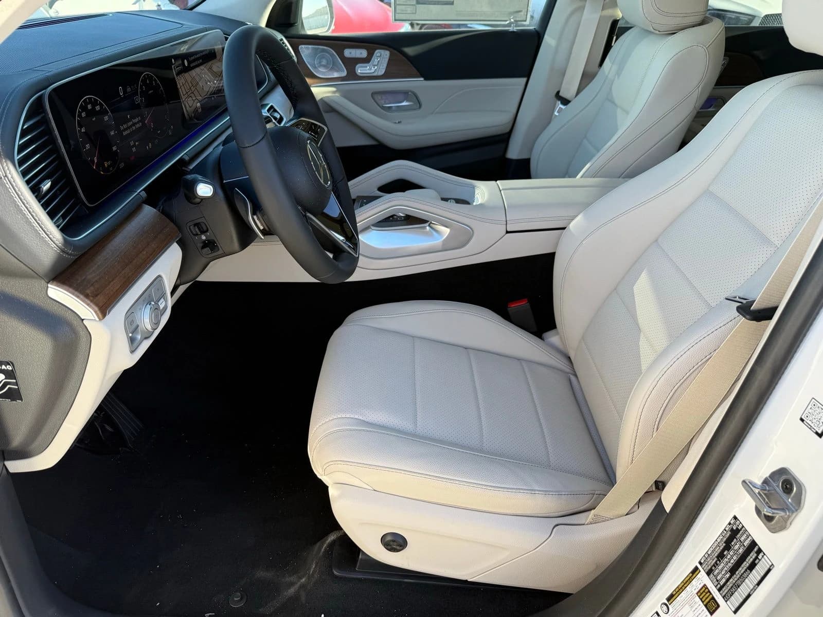 Mercedes-Benz GLS GLS 450 4MATIC SUV 2026 — side view
