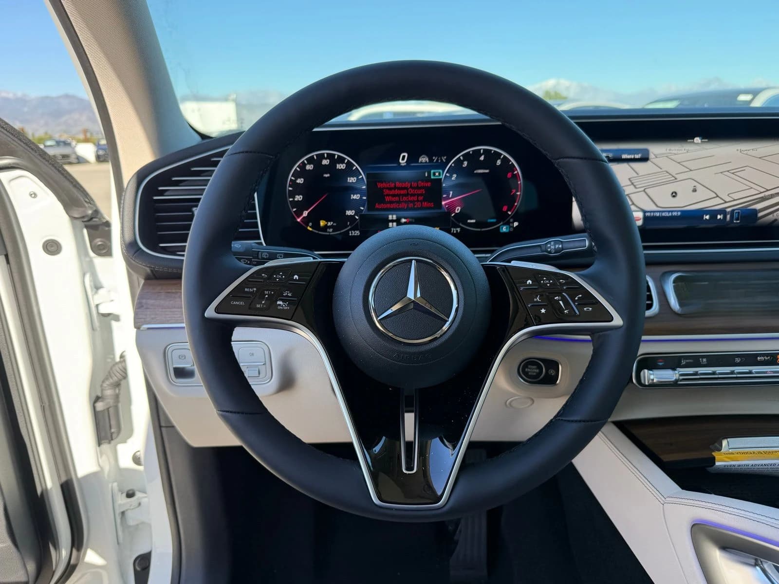 Mercedes-Benz GLS GLS 450 4MATIC SUV 2026 — side view