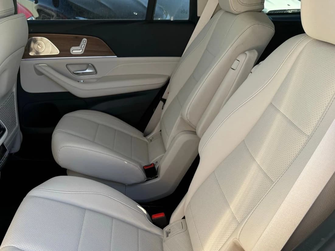 Mercedes-Benz GLS GLS 450 4MATIC SUV 2026 — side view