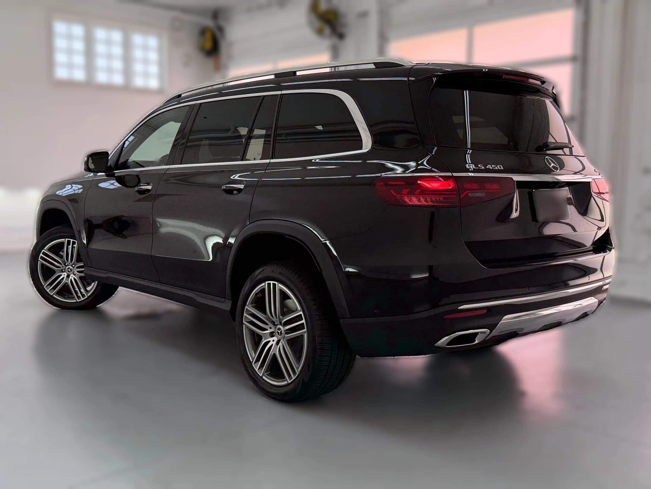 Mercedes-Benz GLS GLS 450 4MATIC SUV 2026 — side view