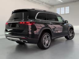 Mercedes-Benz GLS GLS 450 4MATIC SUV 2026 — side view