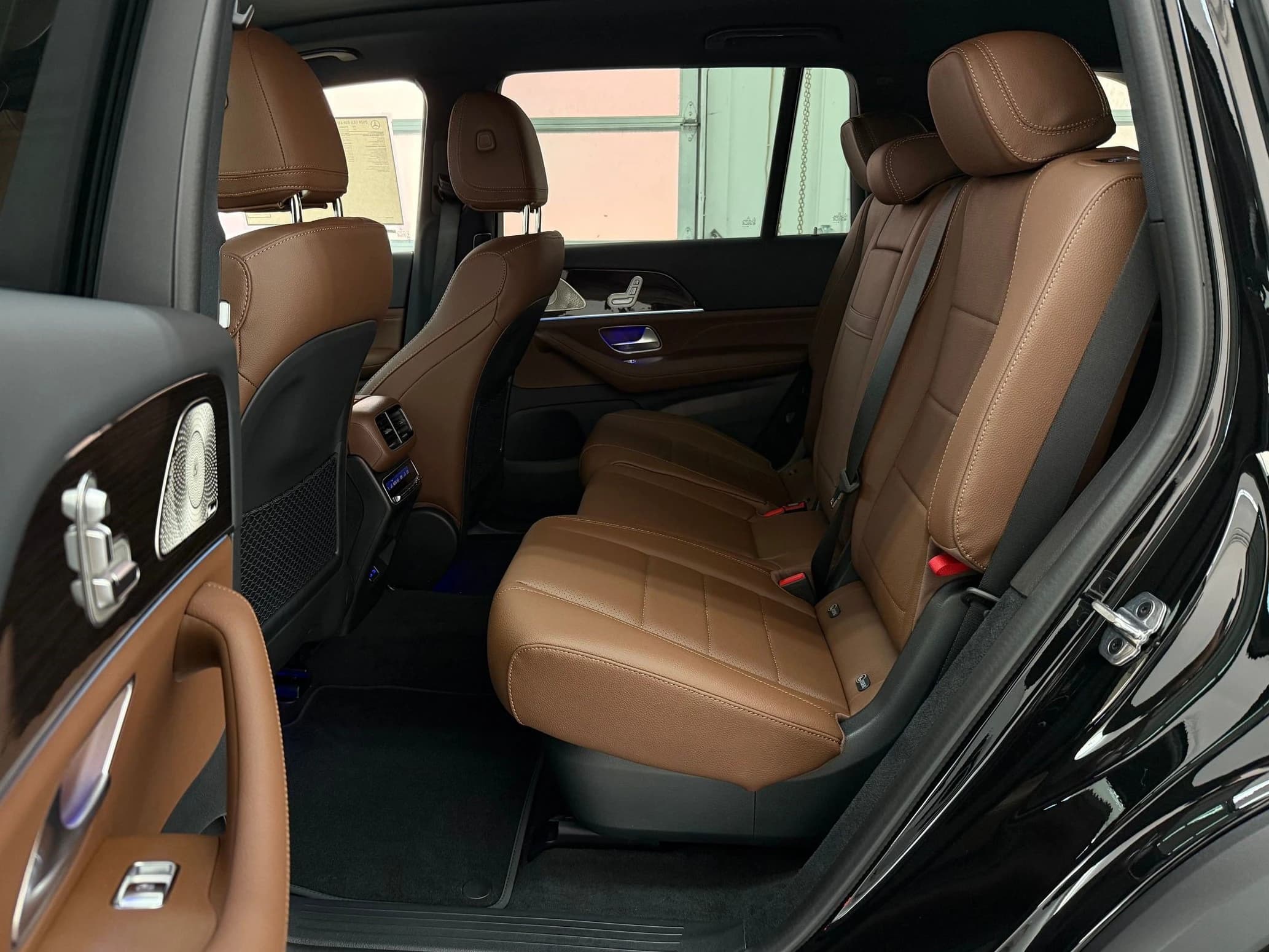 Mercedes-Benz GLS GLS 450 4MATIC SUV 2026 — side view