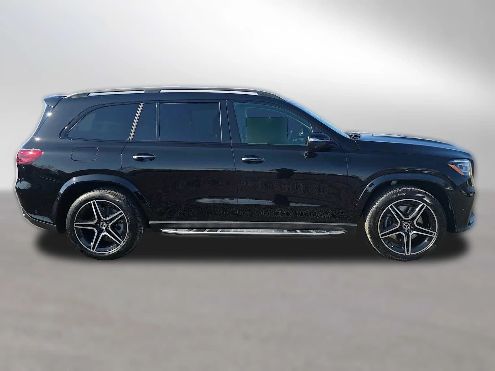 Mercedes-Benz GLS GLS 450 4MATIC SUV 2026 — side view