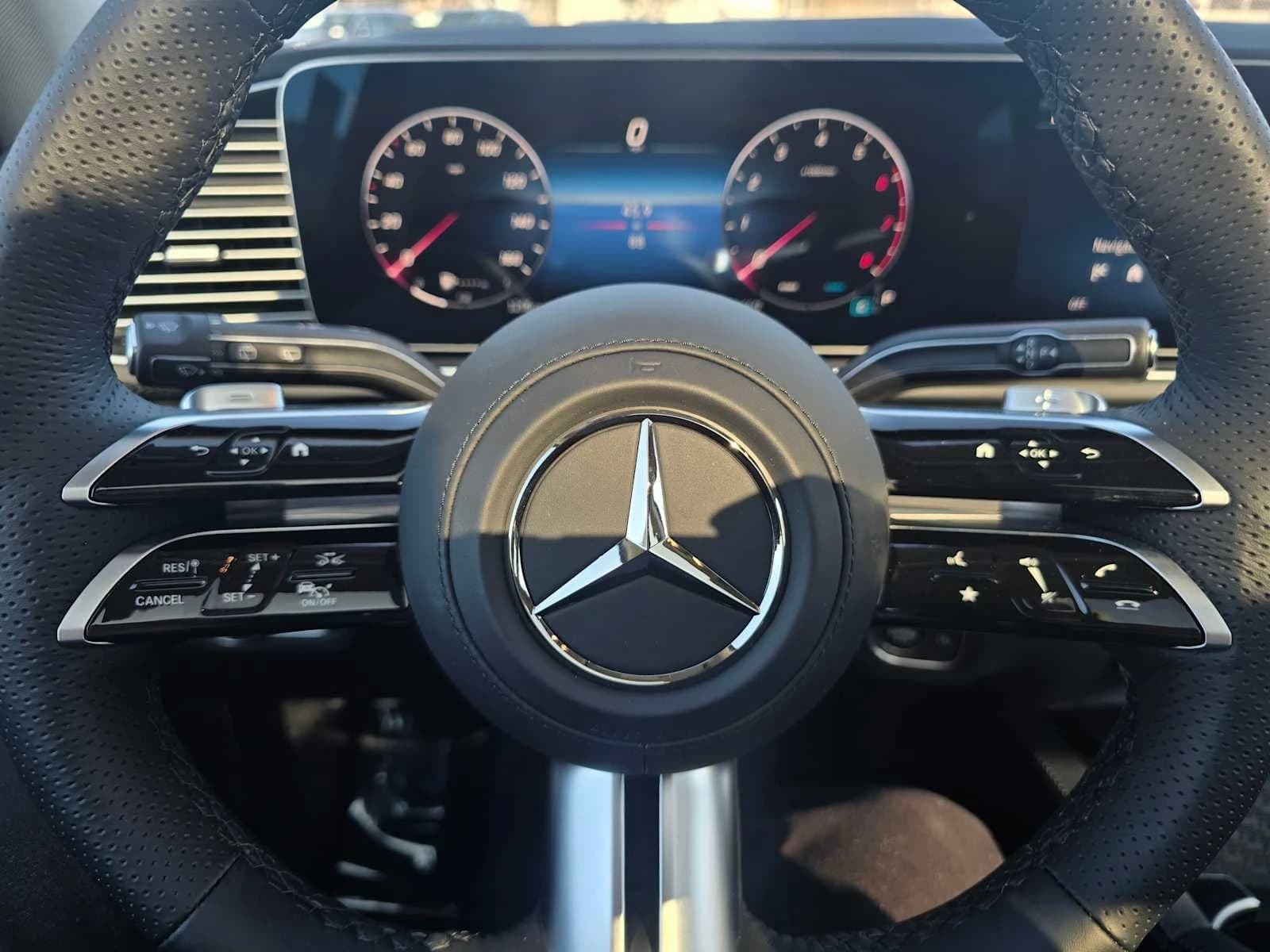 Mercedes-Benz GLS GLS 450 4MATIC SUV 2026 — side view