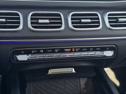 Mercedes-Benz GLS GLS 450 4MATIC SUV 2026 — side view