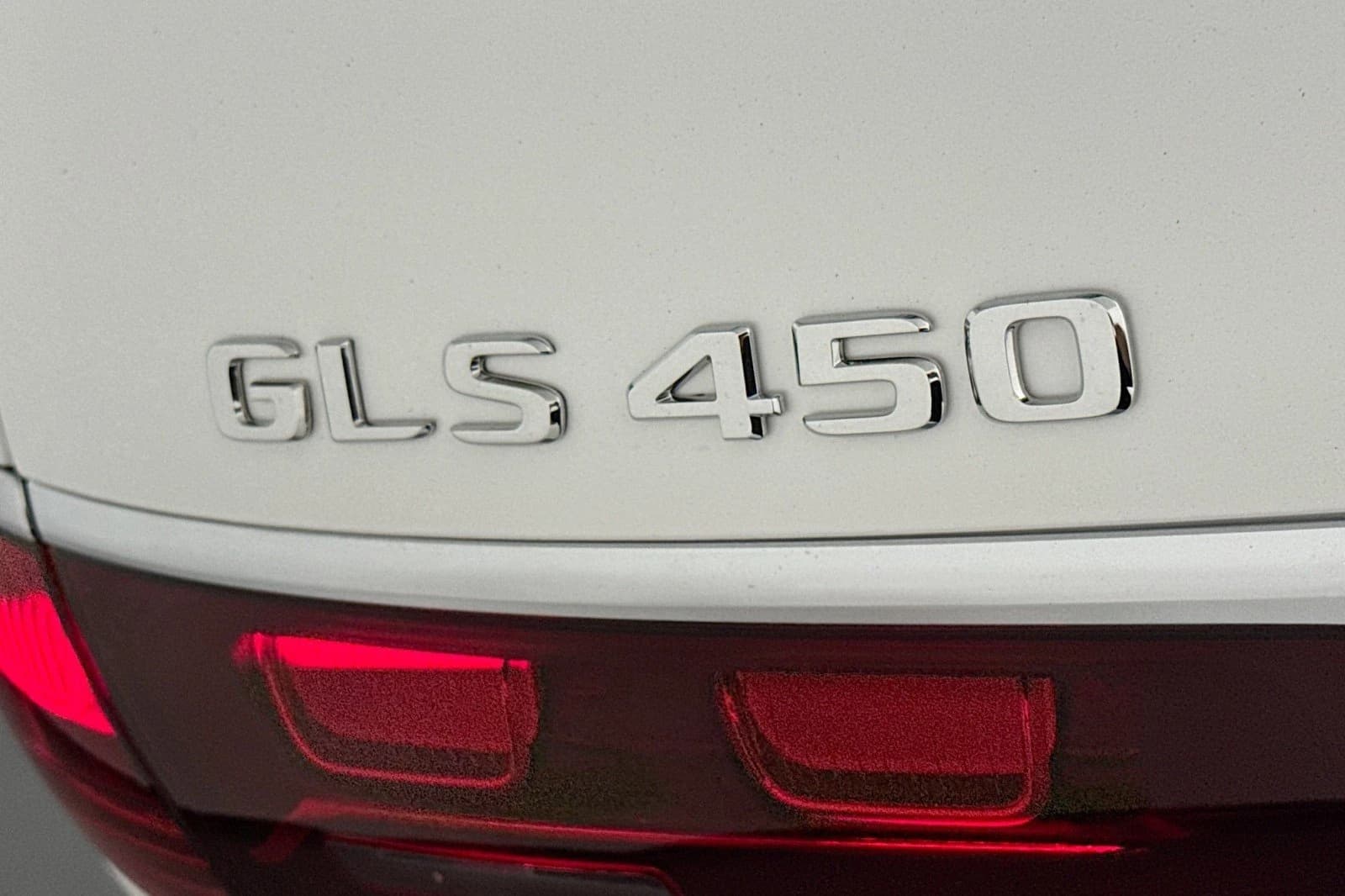 Mercedes-Benz GLS GLS 450 4MATIC SUV 2026 — side view
