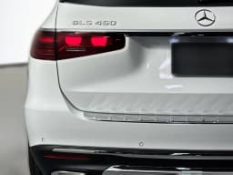 Mercedes-Benz GLS GLS 450 4MATIC SUV 2026 — side view