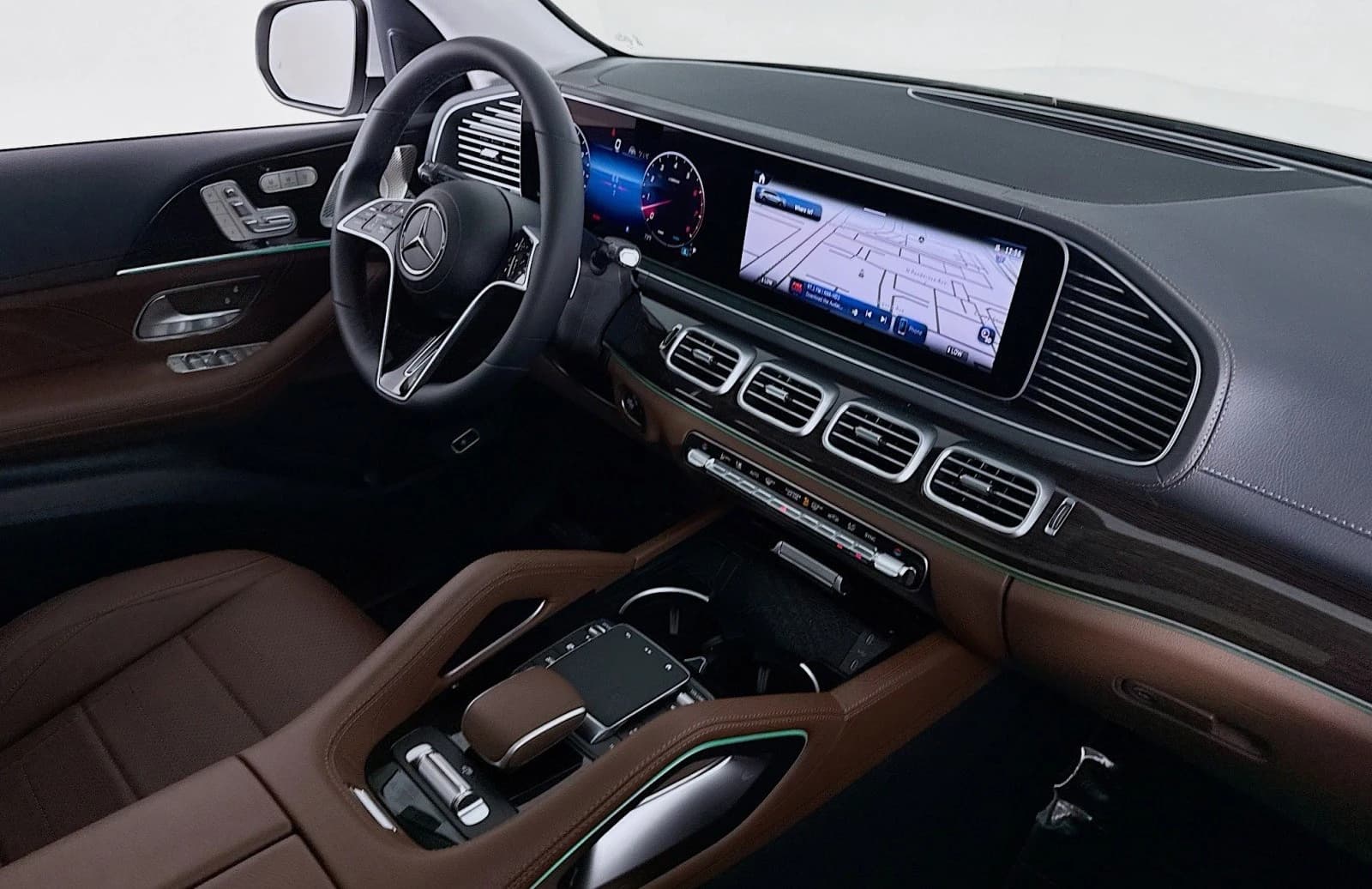 Mercedes-Benz GLS GLS 450 4MATIC SUV 2026 — side view