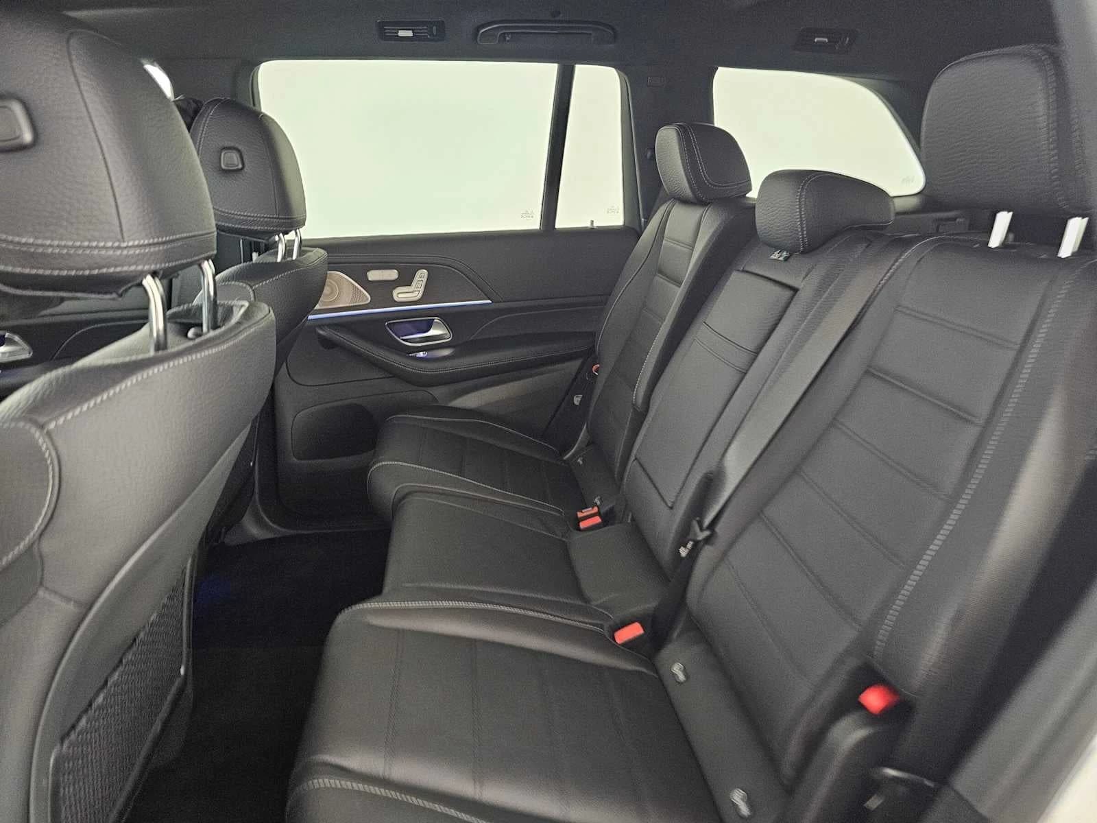 Mercedes-Benz GLS GLS 450 4MATIC SUV 2026 — side view