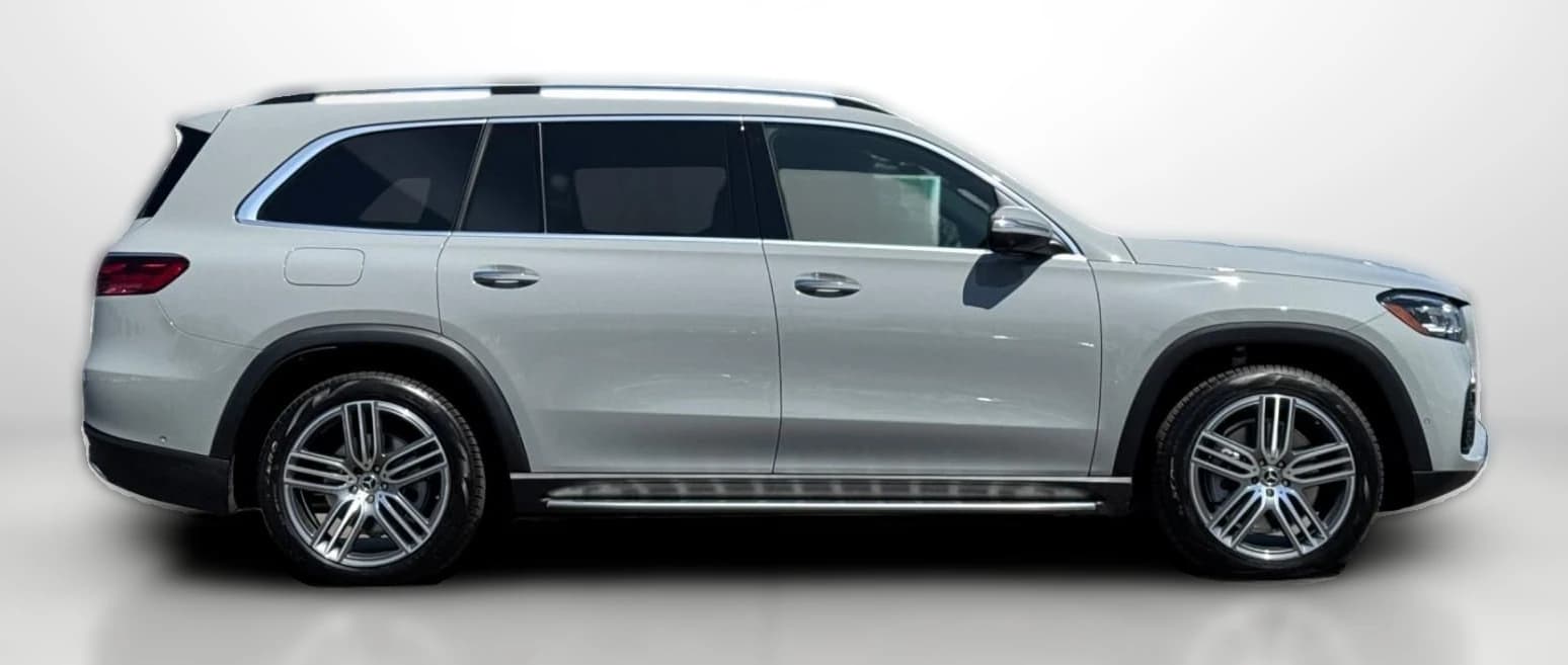 Mercedes-Benz GLS GLS 450 4MATIC SUV 2026 — side view