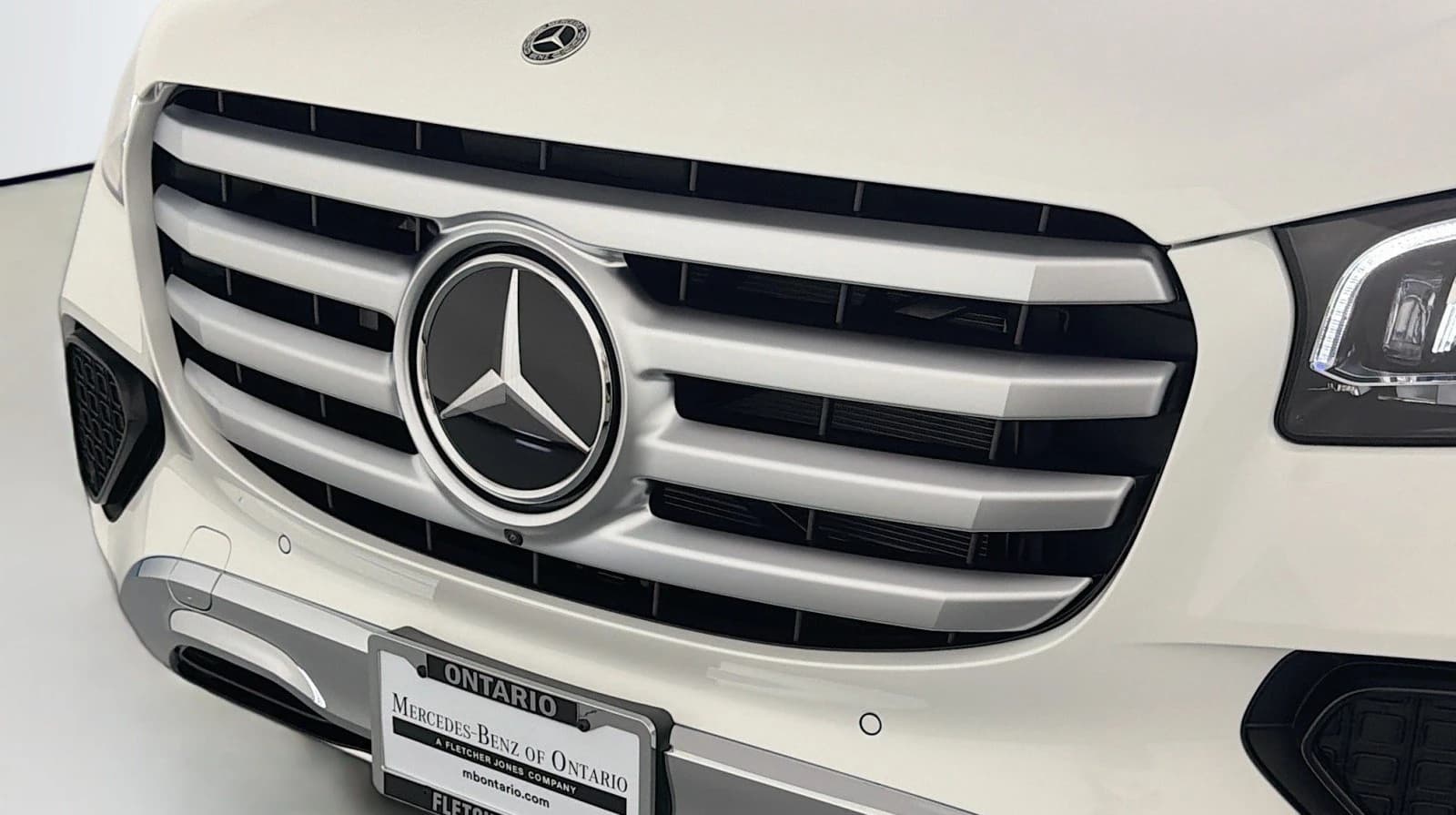 Mercedes-Benz GLS GLS 450 4MATIC SUV 2026 — side view