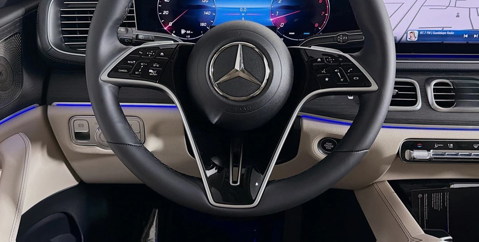 Mercedes-Benz GLS GLS 450 4MATIC SUV 2026 — side view