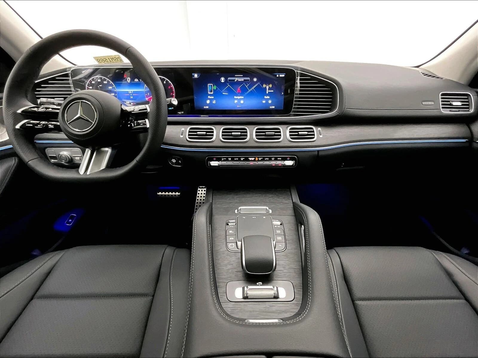 Mercedes-Benz GLS GLS 450 4MATIC SUV 2026 — side view